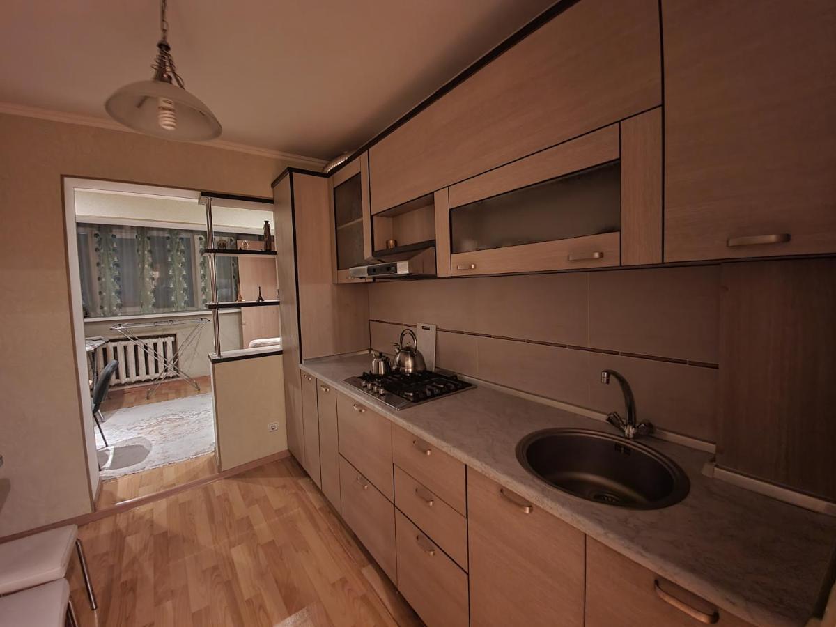 2-Х Комнатная Квартира Посуточно Shymkent Exterior foto